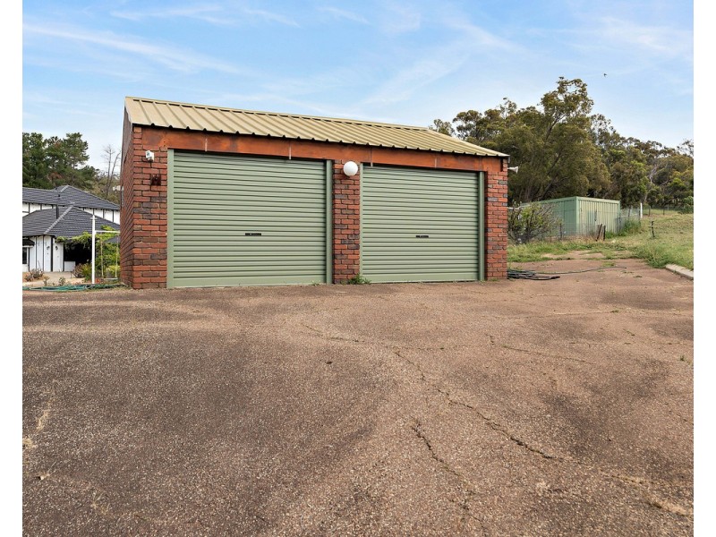 149 Carradine Road, Bedfordale WA 6112