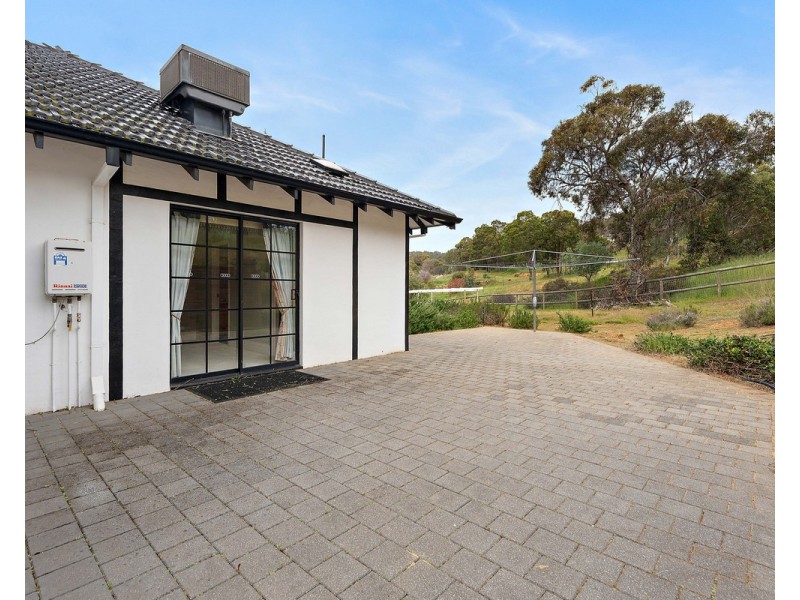 149 Carradine Road, Bedfordale WA 6112