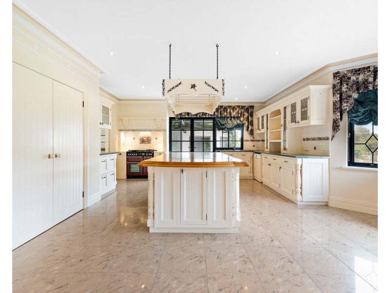 149 Carradine Road, Bedfordale WA 6112