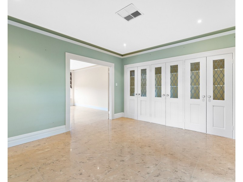 149 Carradine Road, Bedfordale WA 6112