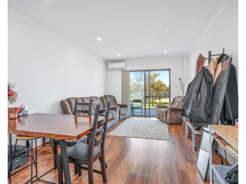 213/348 Railway Parade, Beckenham WA 6107