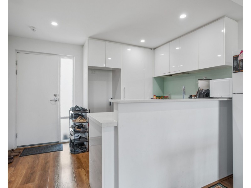 213/348 Railway Parade, Beckenham WA 6107