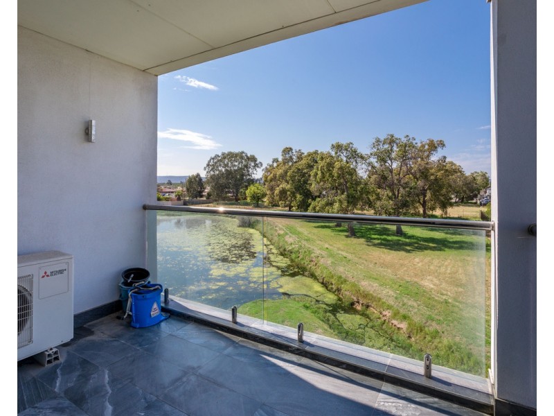 213/348 Railway Parade, Beckenham WA 6107