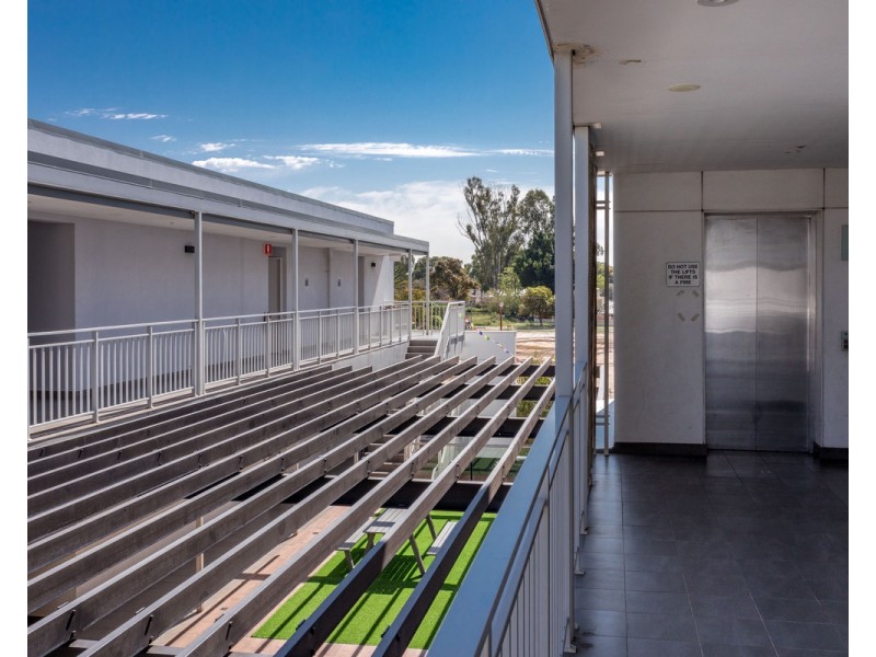 213/348 Railway Parade, Beckenham WA 6107