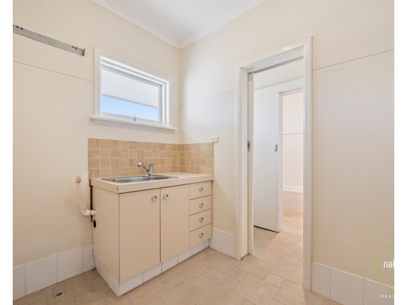 327 Eleventh Road, Hilbert WA 6112