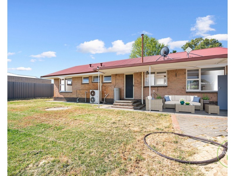 327 Eleventh Road, Hilbert WA 6112