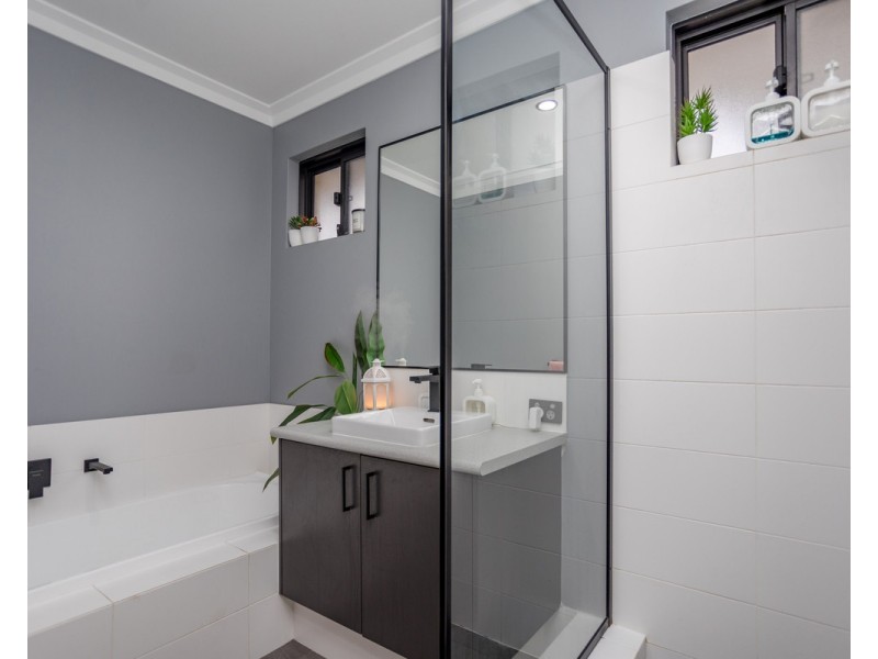 11 Bosun Rise, Byford WA 6122