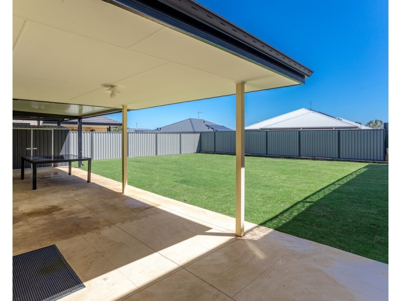 11 Bosun Rise, Byford WA 6122