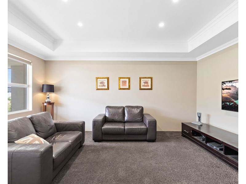 6 Stillwater Street, Southern River WA 6110