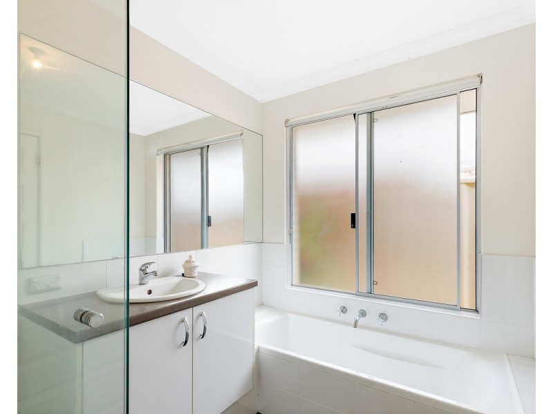 6 Stillwater Street, Southern River WA 6110