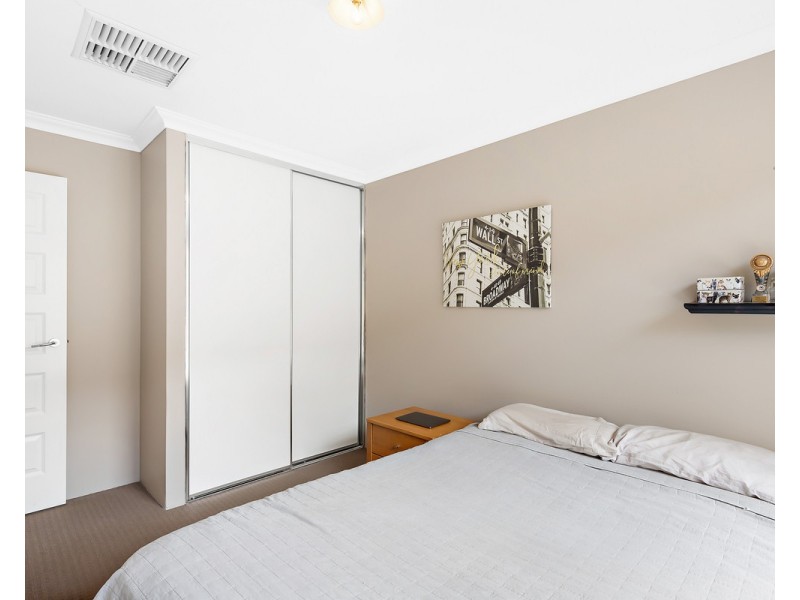 6 Stillwater Street, Southern River WA 6110