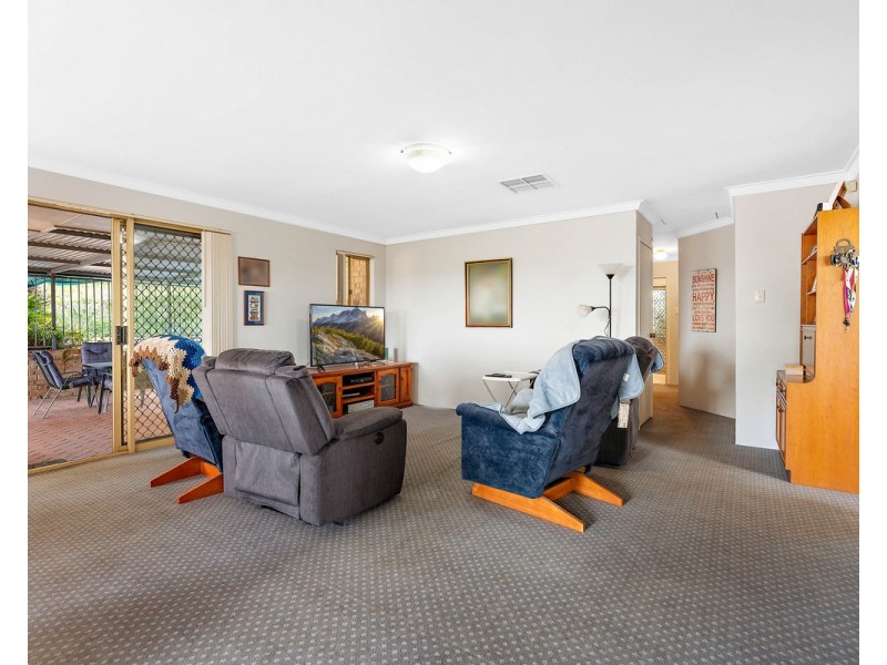 52 Morundah Place, Kelmscott WA 6111