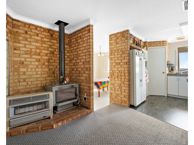 52 Morundah Place, Kelmscott WA 6111
