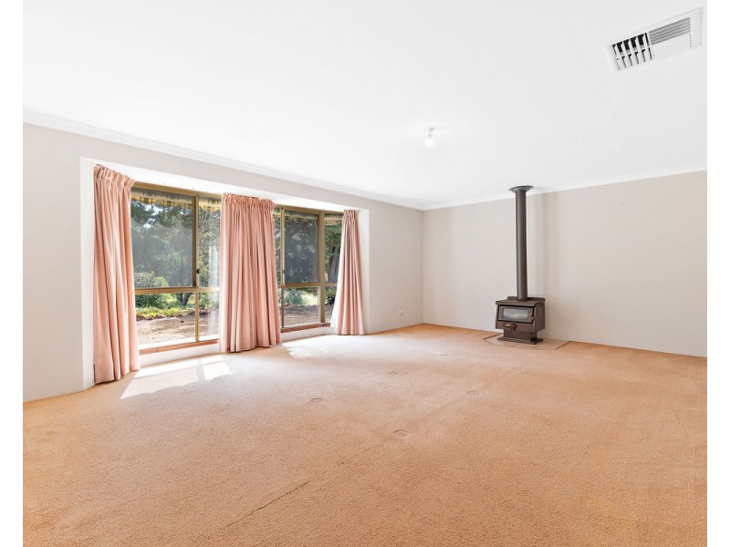 19 Admiral Road, Bedfordale WA 6112