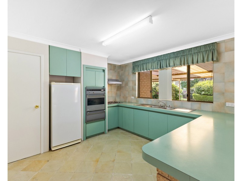 19 Admiral Road, Bedfordale WA 6112