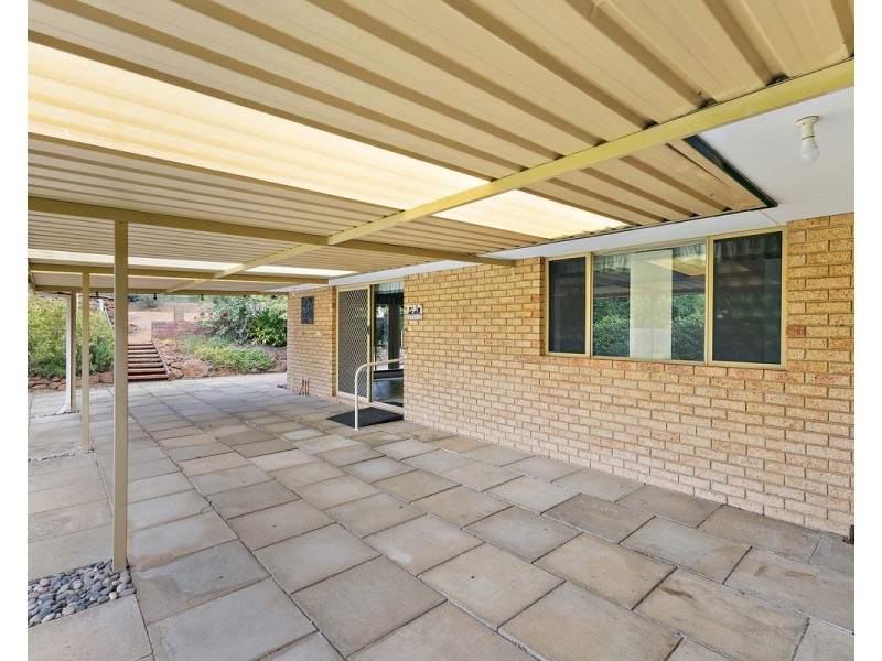 19 Admiral Road, Bedfordale WA 6112