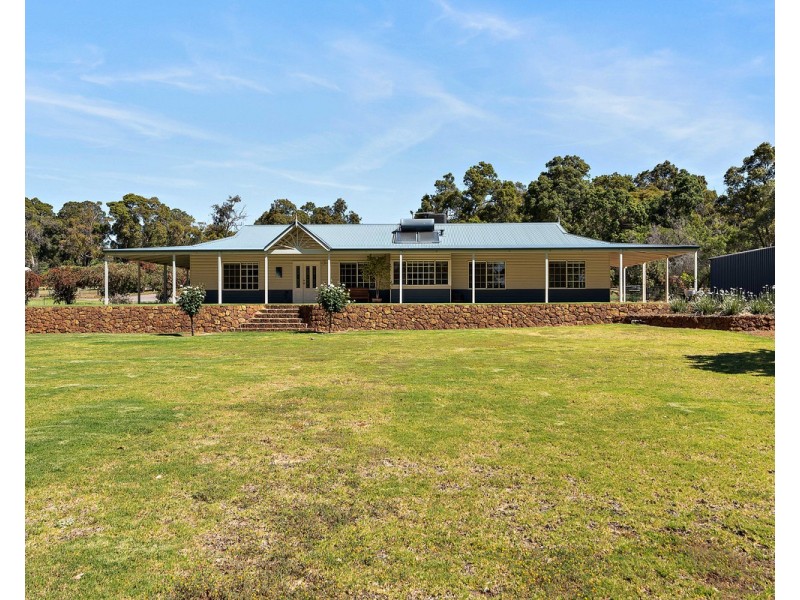 2 Cartland Court, Bedfordale WA 6112