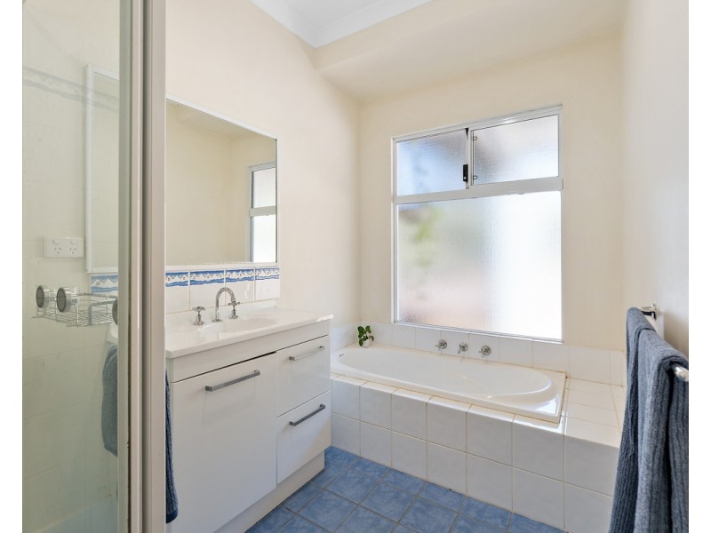 2 Cartland Court, Bedfordale WA 6112