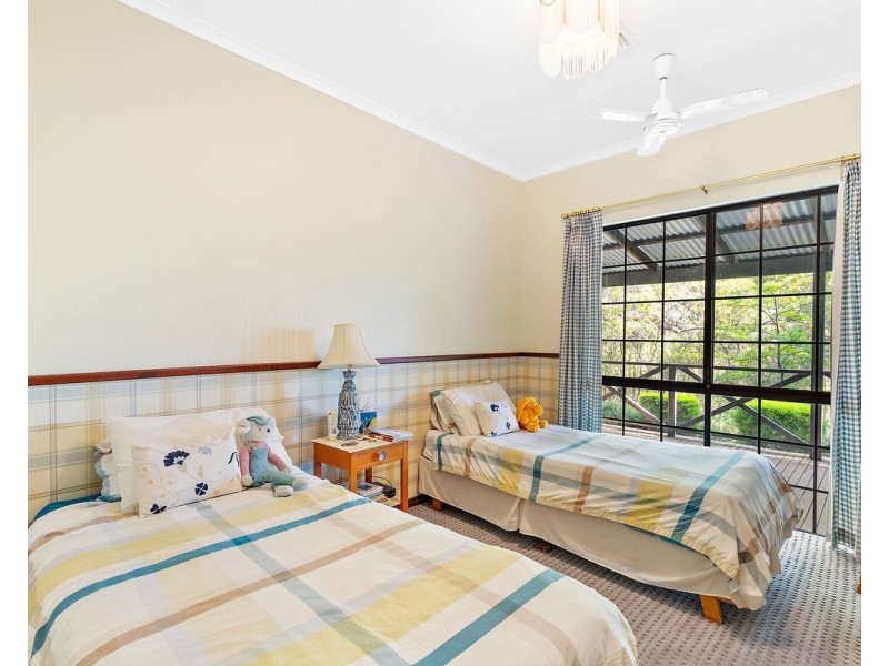 6 Chipper Close, Bedfordale WA 6112