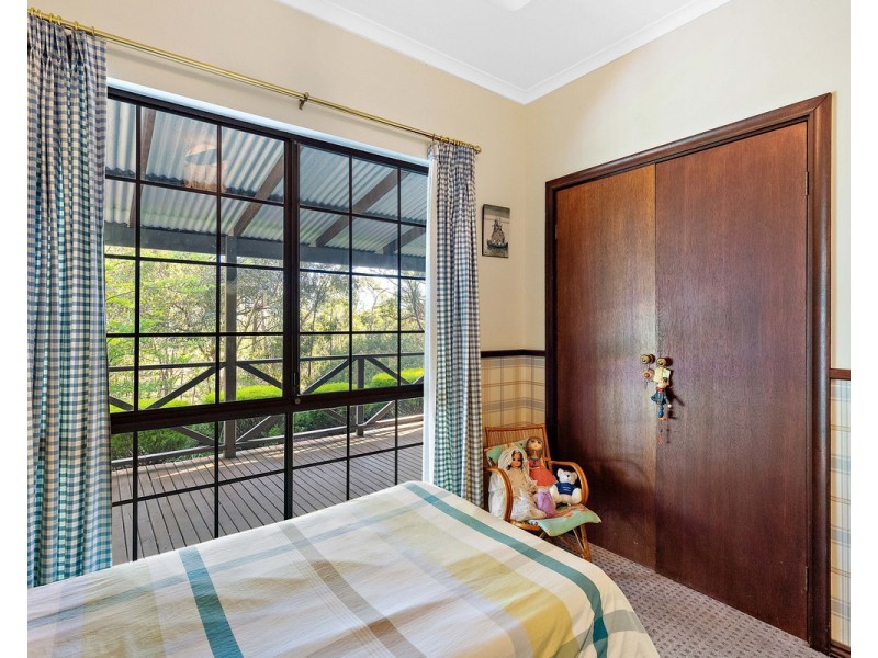 6 Chipper Close, Bedfordale WA 6112