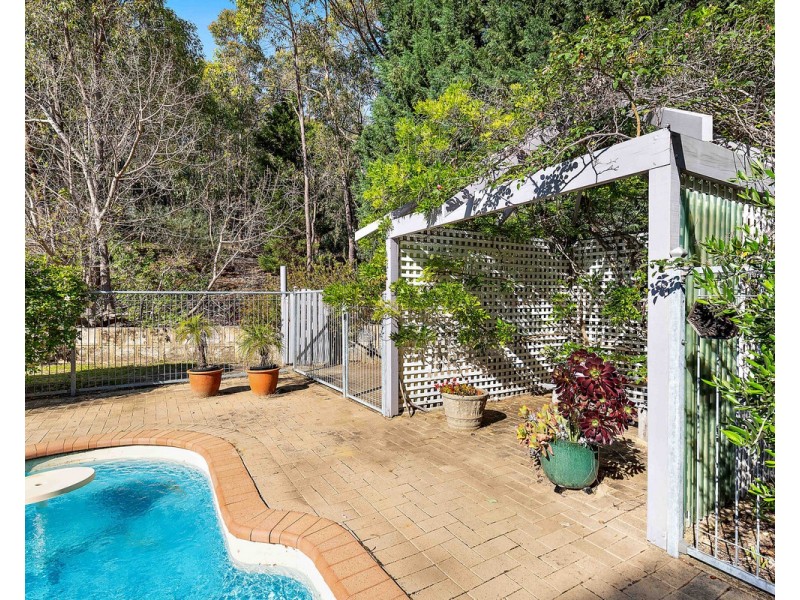 6 Chipper Close, Bedfordale WA 6112