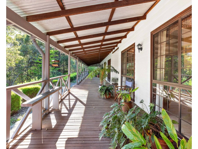 6 Chipper Close, Bedfordale WA 6112