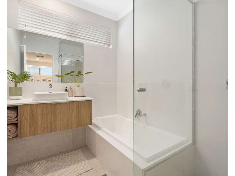 38 Derry Avenue, Mount Nasura WA 6112