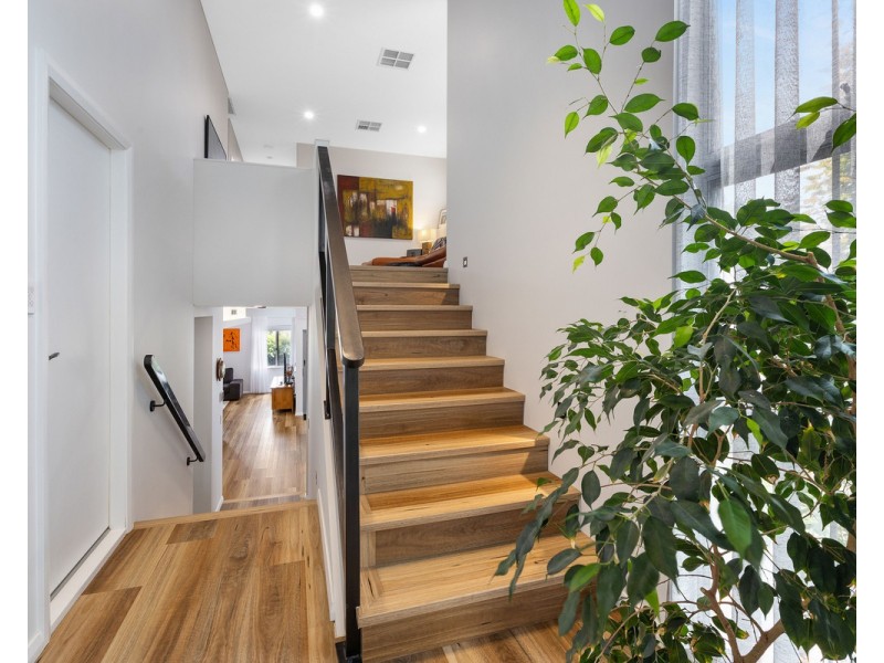 38 Derry Avenue, Mount Nasura WA 6112