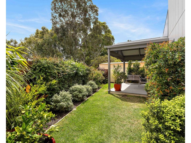 38 Derry Avenue, Mount Nasura WA 6112