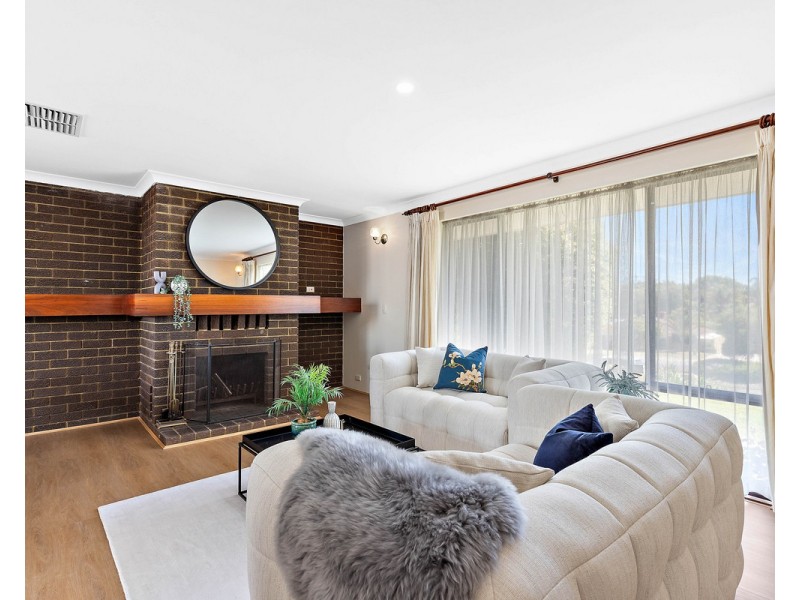 53 Peelwood Parade, Halls Head WA 6210