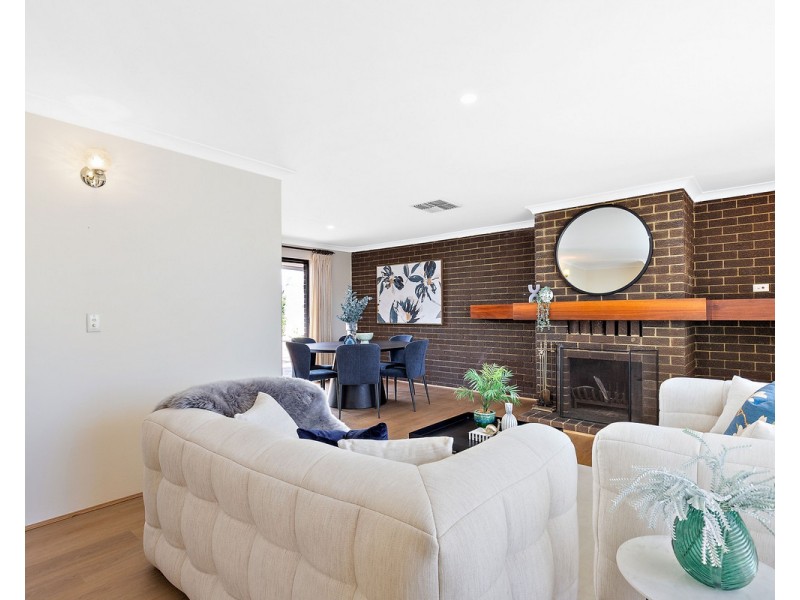 53 Peelwood Parade, Halls Head WA 6210