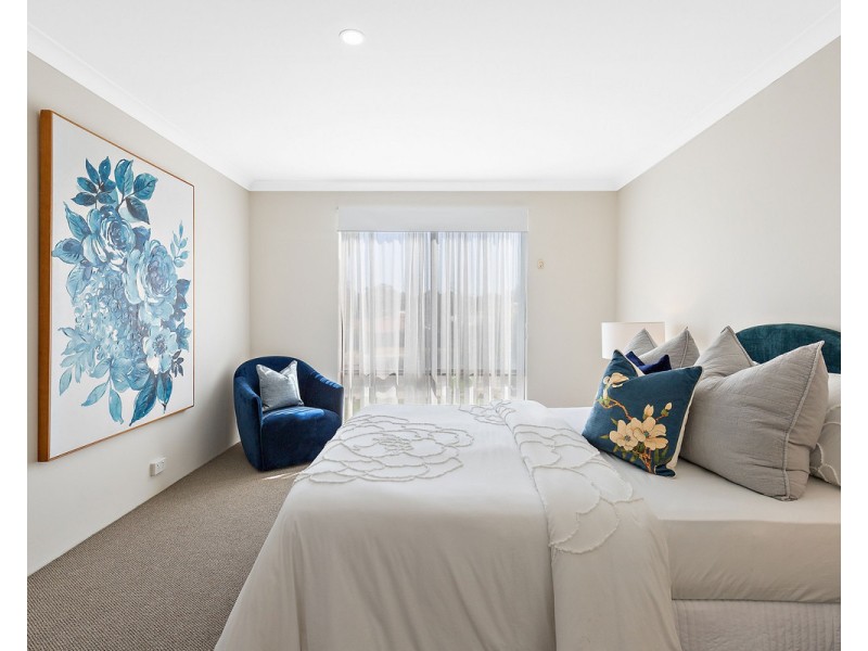 53 Peelwood Parade, Halls Head WA 6210