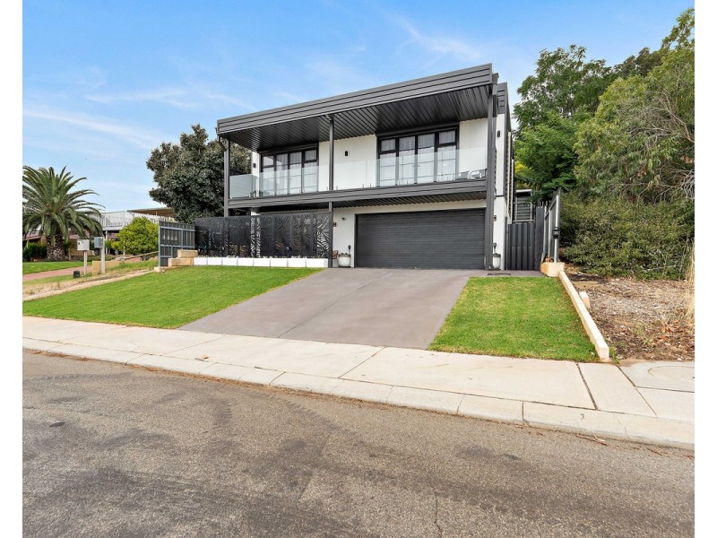 35 Derry Avenue, Mount Nasura WA 6112