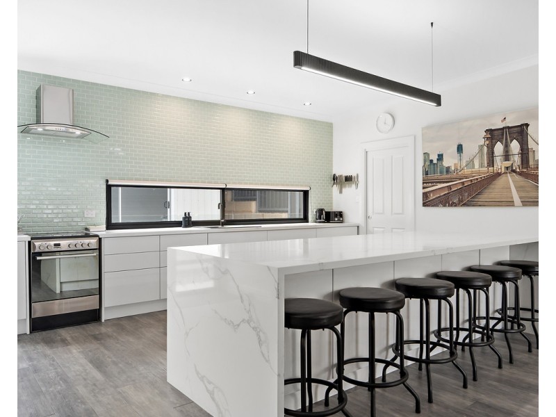 35 Derry Avenue, Mount Nasura WA 6112