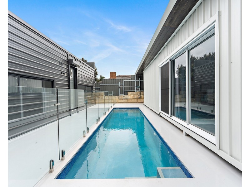 35 Derry Avenue, Mount Nasura WA 6112