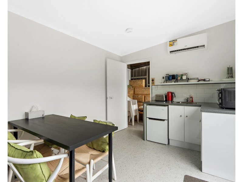 35 Derry Avenue, Mount Nasura WA 6112