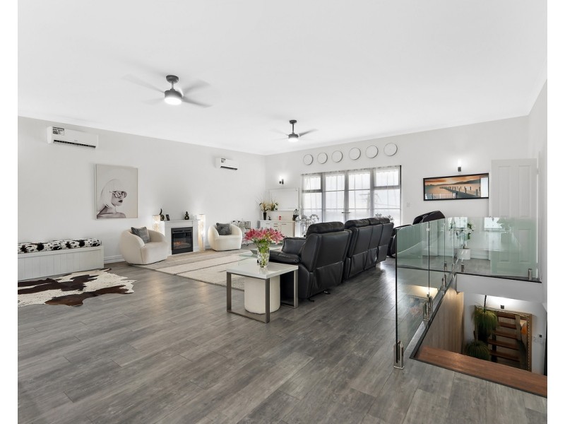 35 Derry Avenue, Mount Nasura WA 6112