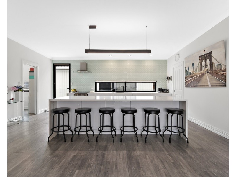 35 Derry Avenue, Mount Nasura WA 6112