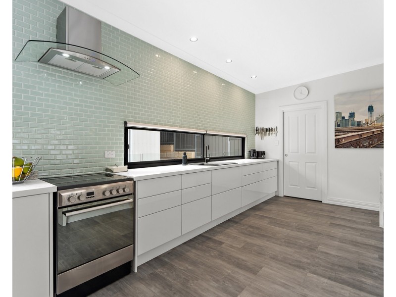 35 Derry Avenue, Mount Nasura WA 6112