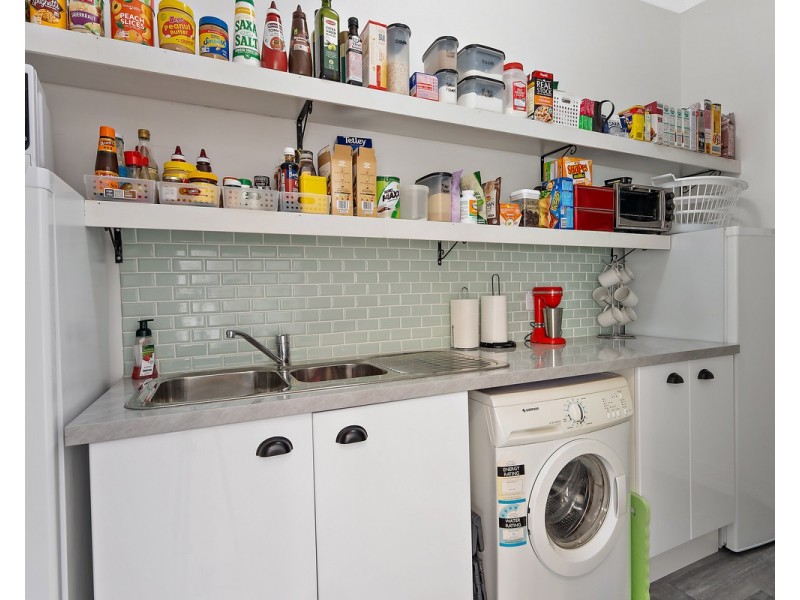 35 Derry Avenue, Mount Nasura WA 6112