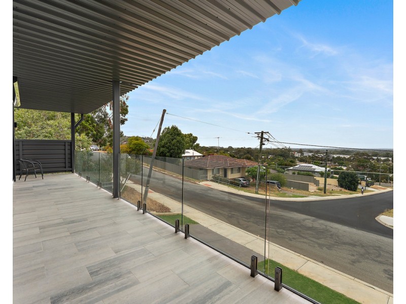 35 Derry Avenue, Mount Nasura WA 6112