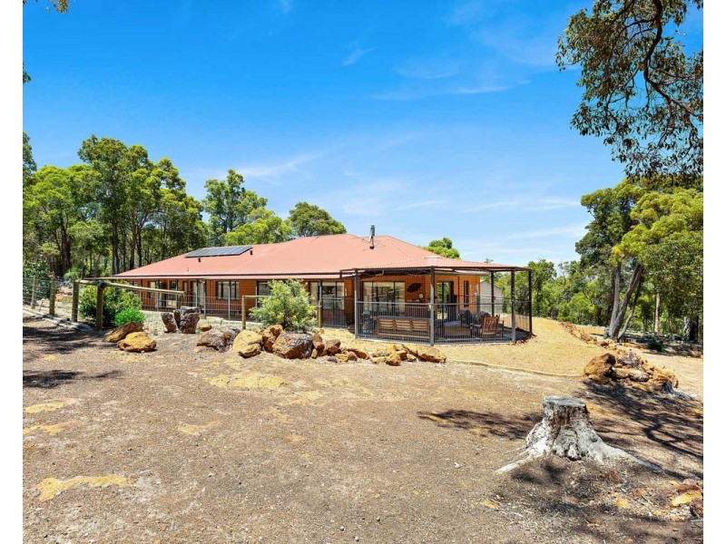 542 Albany Highway, Bedfordale WA 6112