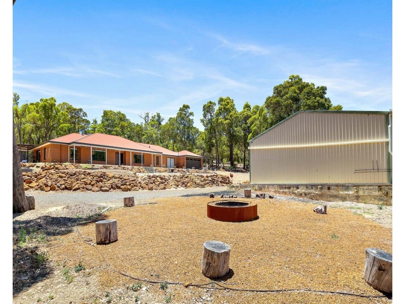 542 Albany Highway, Bedfordale WA 6112