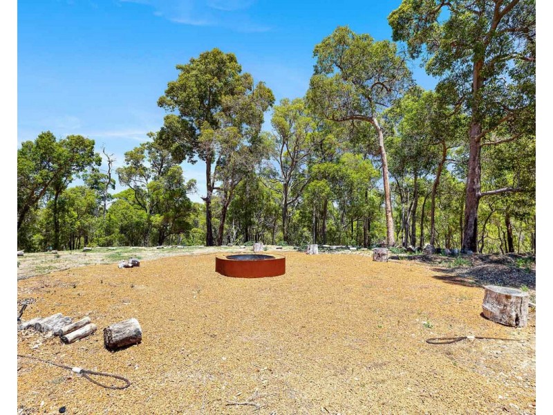 542 Albany Highway, Bedfordale WA 6112