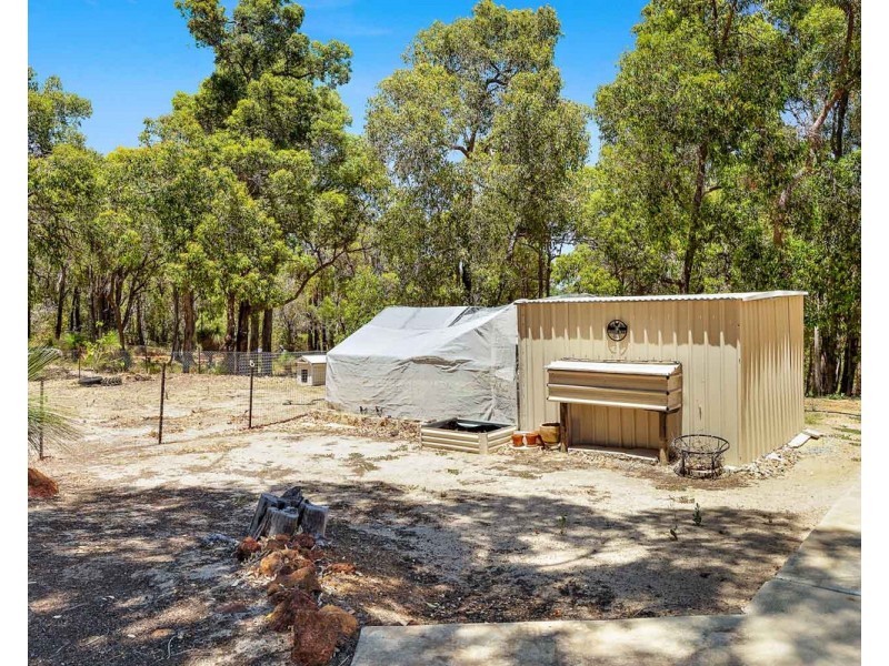 542 Albany Highway, Bedfordale WA 6112