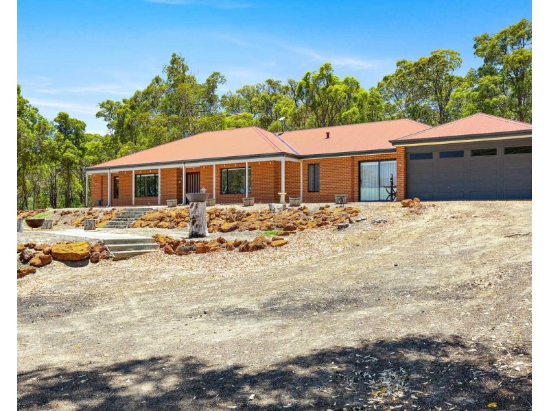 542 Albany Highway, Bedfordale WA 6112
