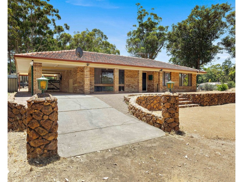 72 Wallangarra Drive, Bedfordale WA 6112