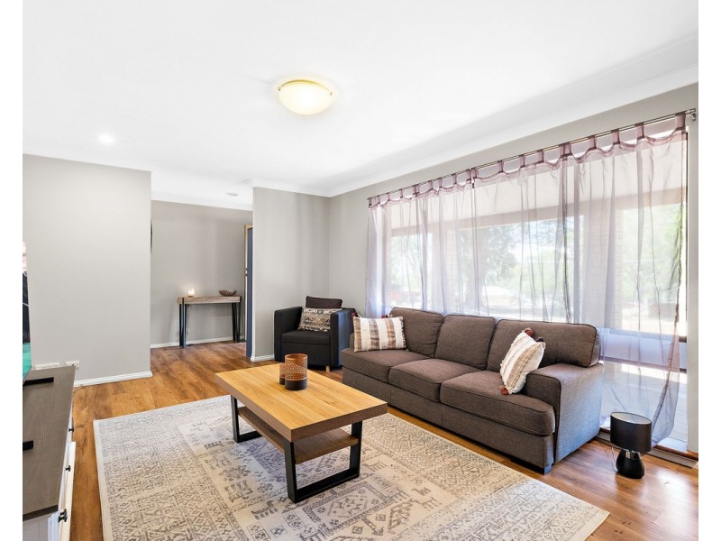 72 Wallangarra Drive, Bedfordale WA 6112