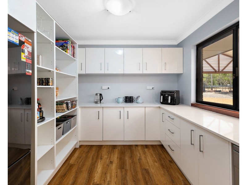 72 Wallangarra Drive, Bedfordale WA 6112