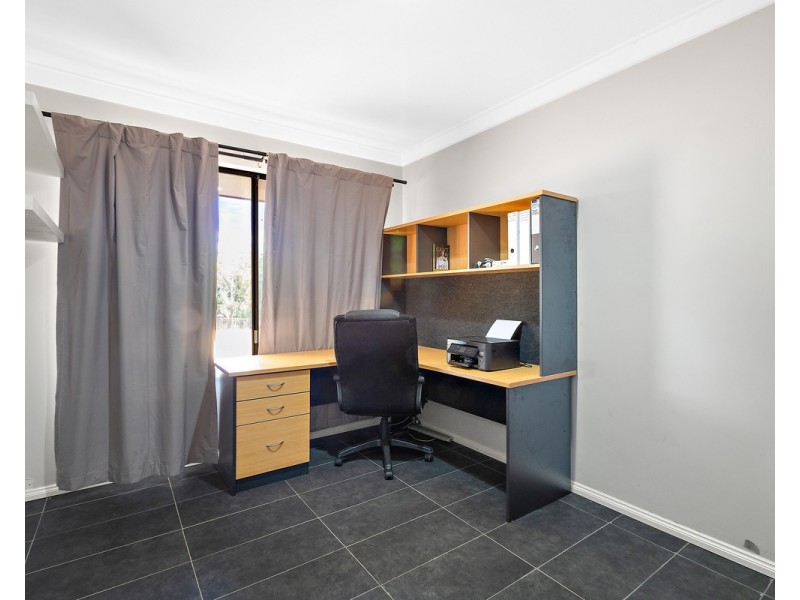 72 Wallangarra Drive, Bedfordale WA 6112